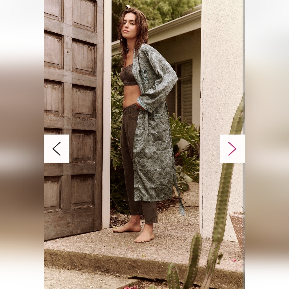 #201- Free People Oasis House Robe in Tea Combo